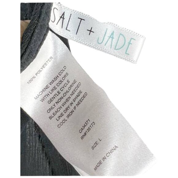 Salt + Jade Black Cold Shoulder Ruffle Romper Wrap Front Party Summer Large - Picture 5 of 12